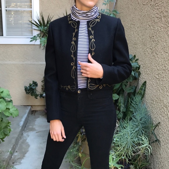 Vintage black wool cropped blazer with gold embroidery - Picture 2 of 12